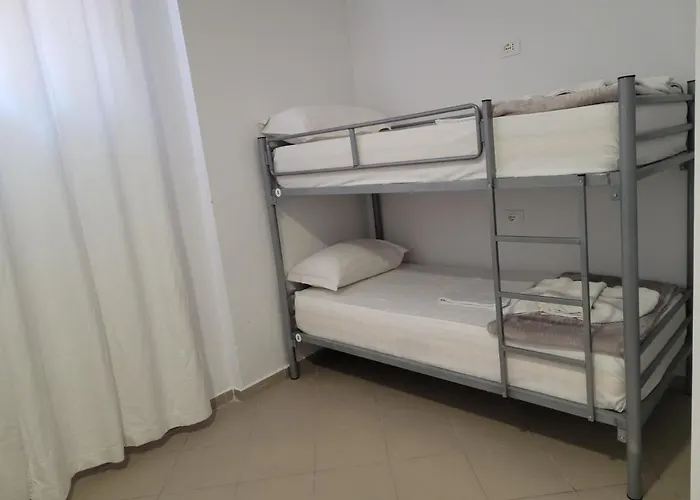 K13 Albergue Sarandë