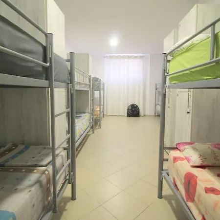 K13 Auberge de jeunesse *